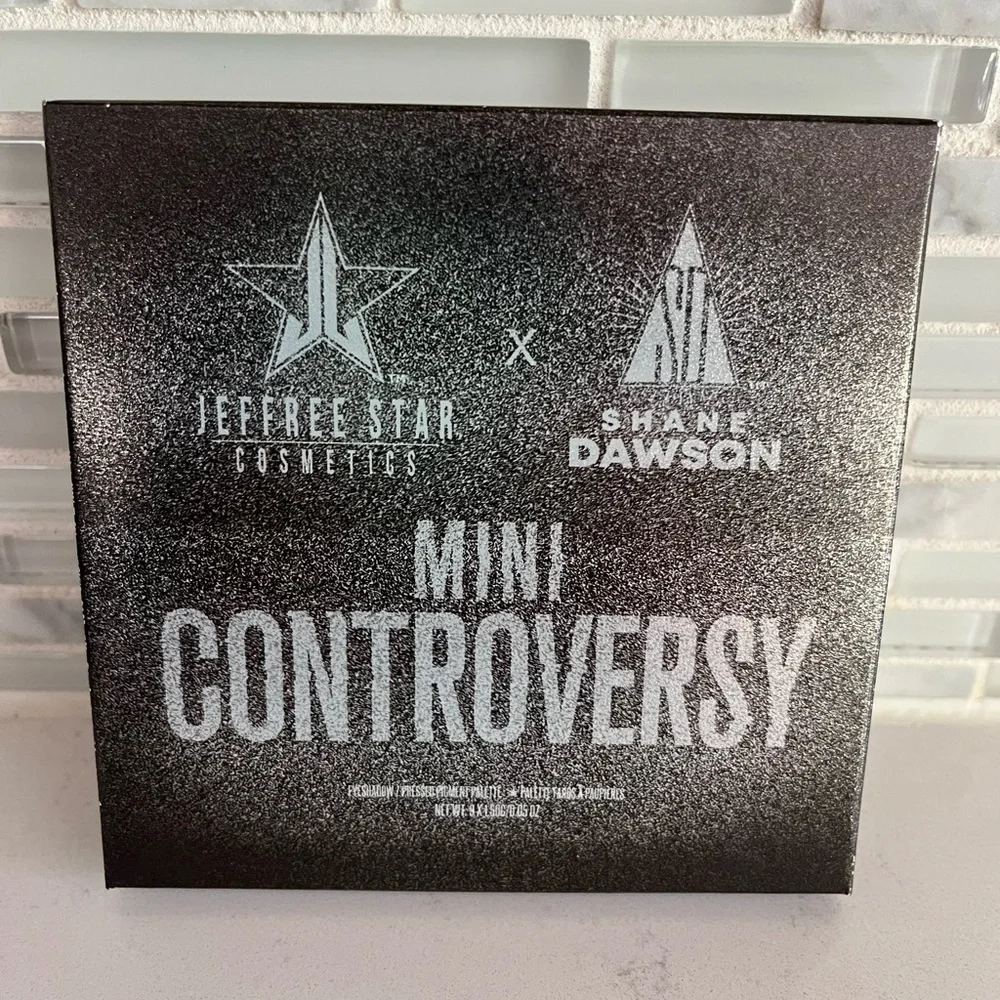 Jeffree Star Mini Controversy Palette